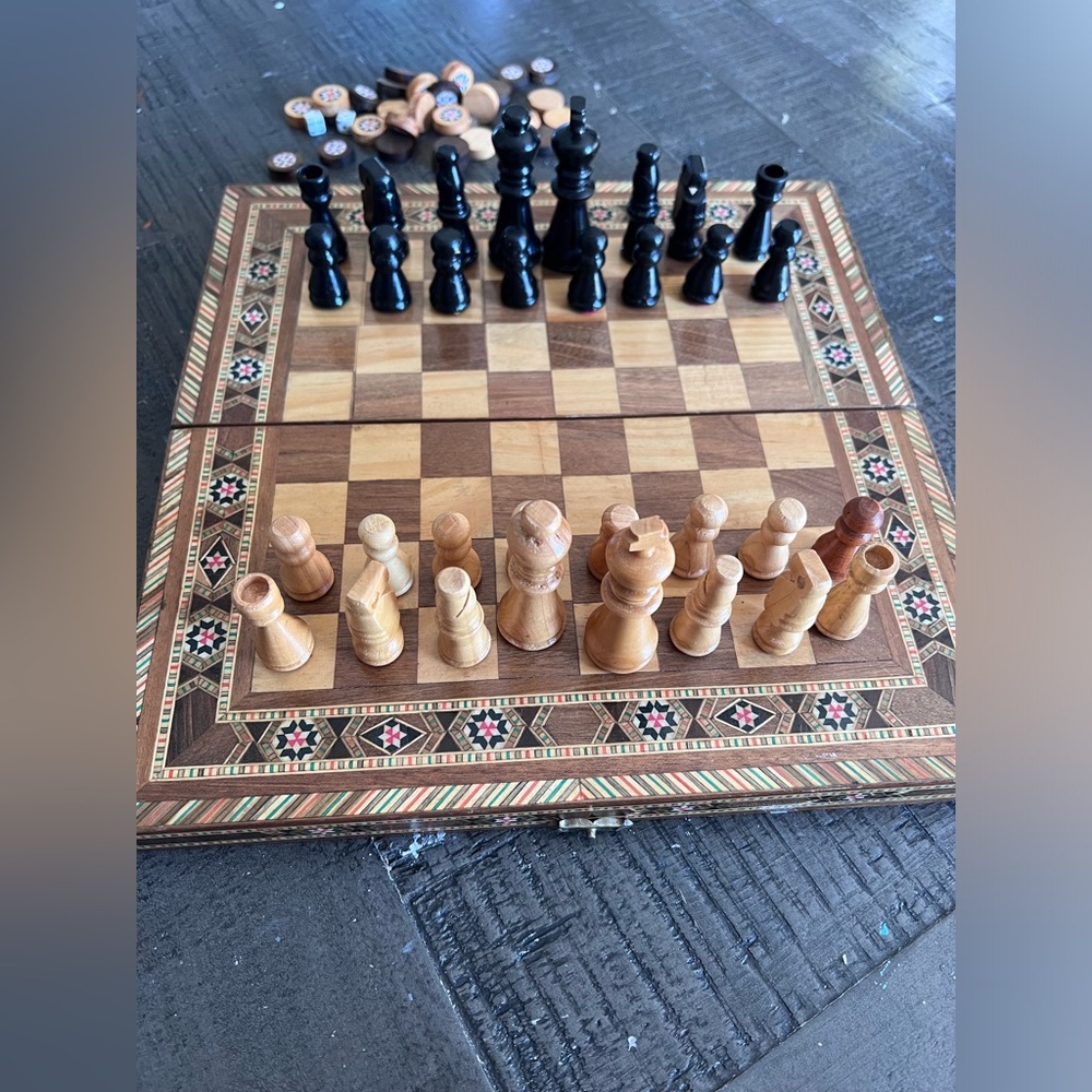 Vintage Chess Checkers and Backgammon Game Set Mosaic Wooden Walnut board - Picture 2 of 6